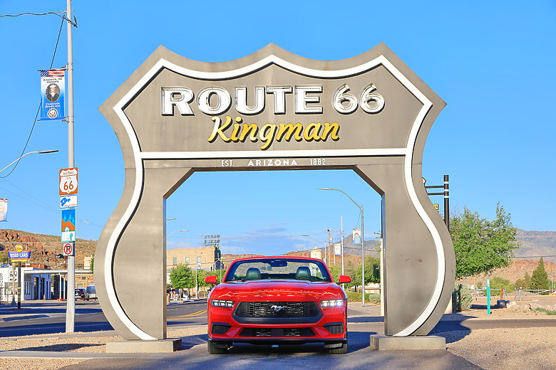 點我看大圖 (映像分享) 奔向自由遼闊的野馬精神in美國大峽谷、66公路 feat. Ford Mustang