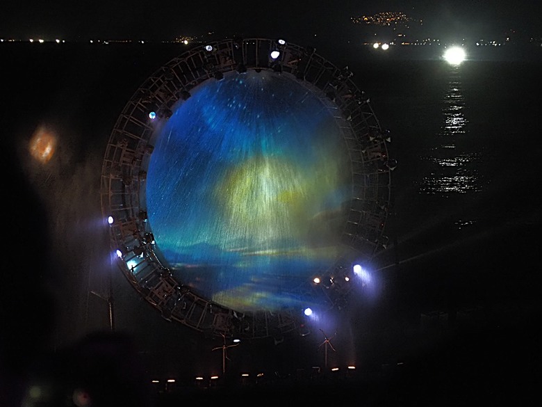 【2024野柳石光夜訪女王】活動 —「Big Queen電光火石映象水舞」、「沉靜石光森林」、「星空秘境」全紀錄，外掛美味女皇餐廳與野柳漁港