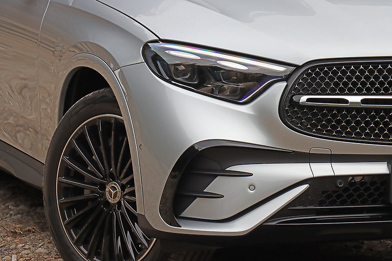 Mercedes-Benz 2023款GLC震撼登場！兩款車型，科技與性能全面升級