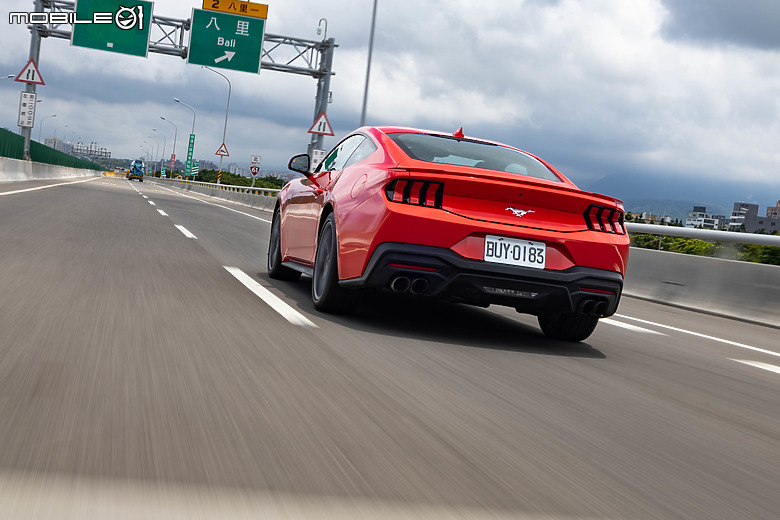 Ford Mustang Ecoboost Premium 大改款試駕|魅力不減,樂趣滿點!