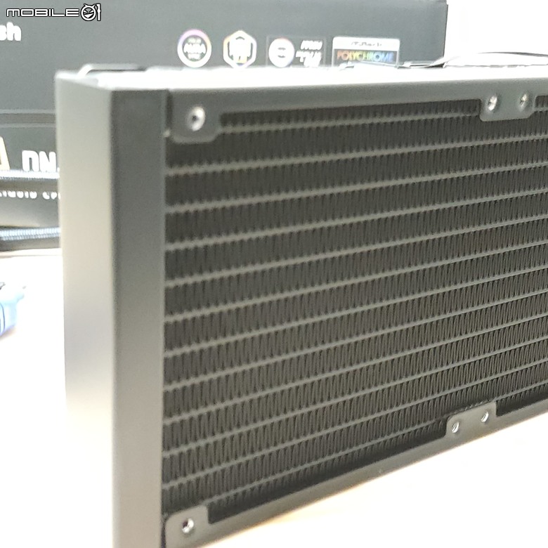 【心得】涼爽又便宜大碗的大飛DN240水冷&DRX70 Mesh機殼