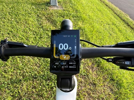 [開箱] 紅點設計獎台灣新品牌LITZMO EM-05 PRO電輔車