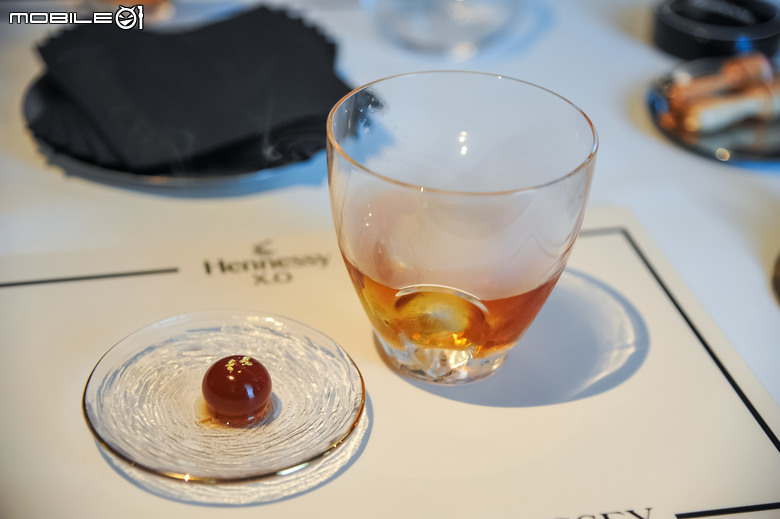 軒尼詩X.O奧德賽書店品飲體驗|從四種不同的方式感受經典酒款的多層次風味!