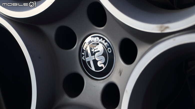 點我看大圖 #心得 #圖多 西班牙自駕初體驗 w/ Alfa Romeo Stelvio