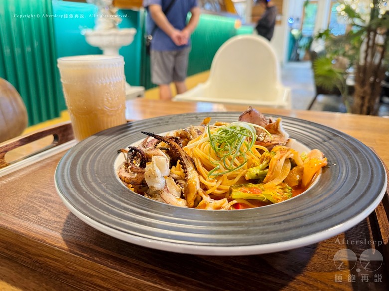 嘉義東區｜廢溫室 GREENHOUSE CAFÉ＿充滿綠意的百年老屋咖啡廳