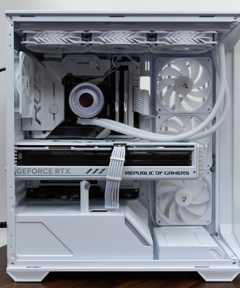 [開箱] 270度環景機殼 安鈦克 ANTEC C3 ARGB