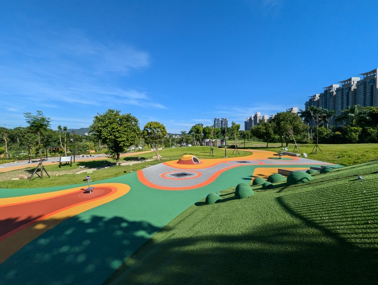 【不是遊記 - 7】新店河濱公園溜小孩新鮮據點(兔子窩、戲水河道、碧潭堰 三點一線)