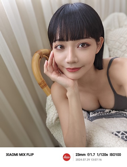 點我看大圖 小米Xiaomi MIX Flip測試|徠卡影像加持、外螢幕有新意!