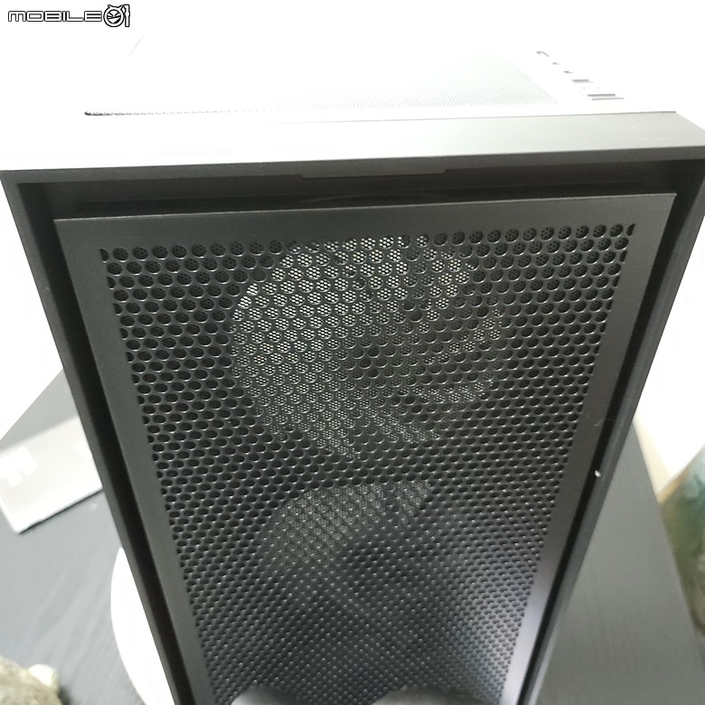 【心得】涼爽又便宜大碗的大飛DN240水冷&DRX70 Mesh機殼