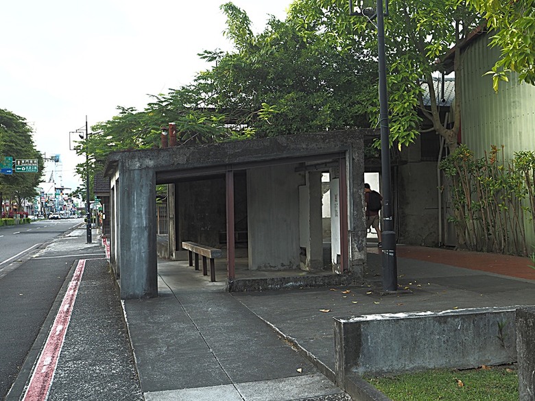宜蘭文學館、宜蘭設治紀念館、宜蘭人故事館、蘭陽原創館、丟丟噹森林公園、幾米廣場 — 搭火車去宜蘭旅行之 宜蘭城南散步