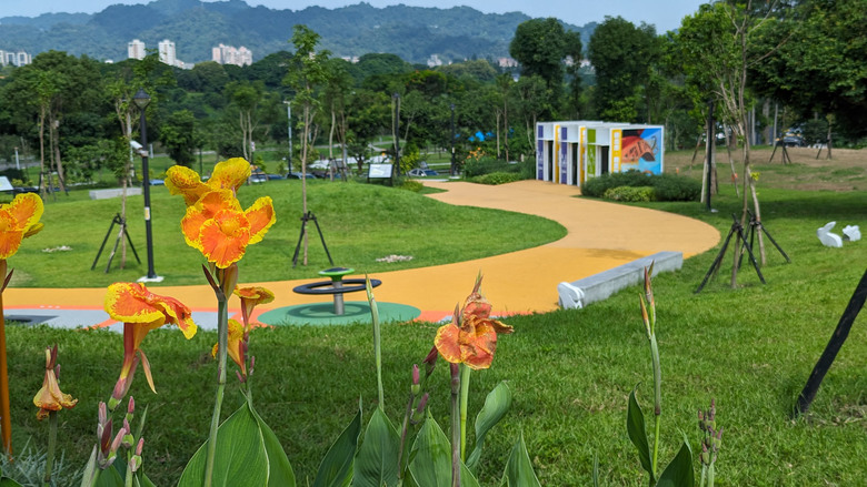 【不是遊記 - 7】新店河濱公園溜小孩新鮮據點(兔子窩、戲水河道、碧潭堰 三點一線)