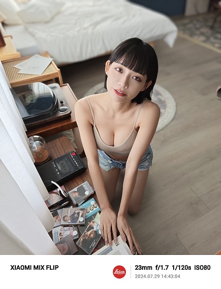 點我看大圖 小米Xiaomi MIX Flip測試|徠卡影像加持、外螢幕有新意!