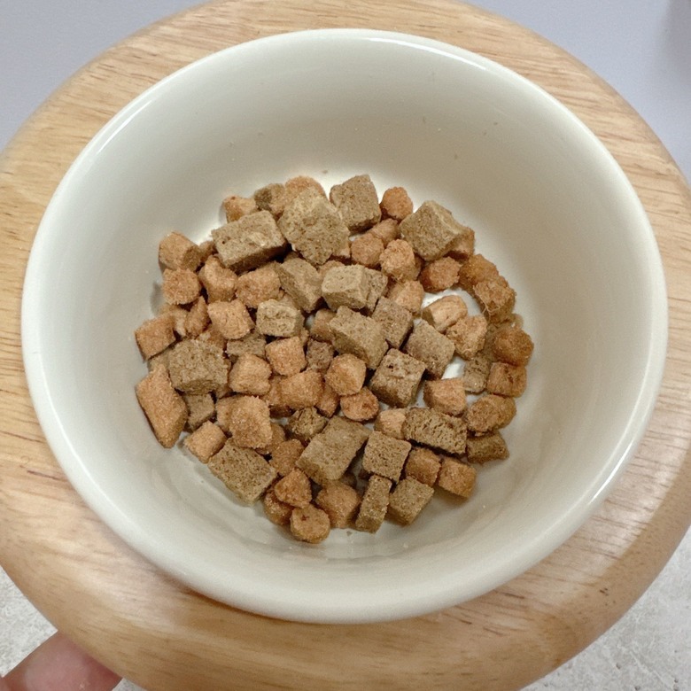 【開箱】喜樂寵宴幼犬保健凍乾飼料