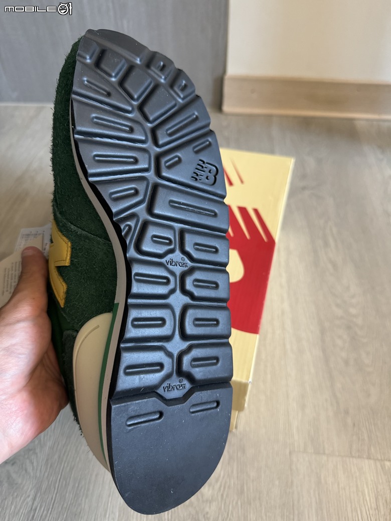 (分享)new balance 993 Chive 同場 990 v1 green 的綠綠組合