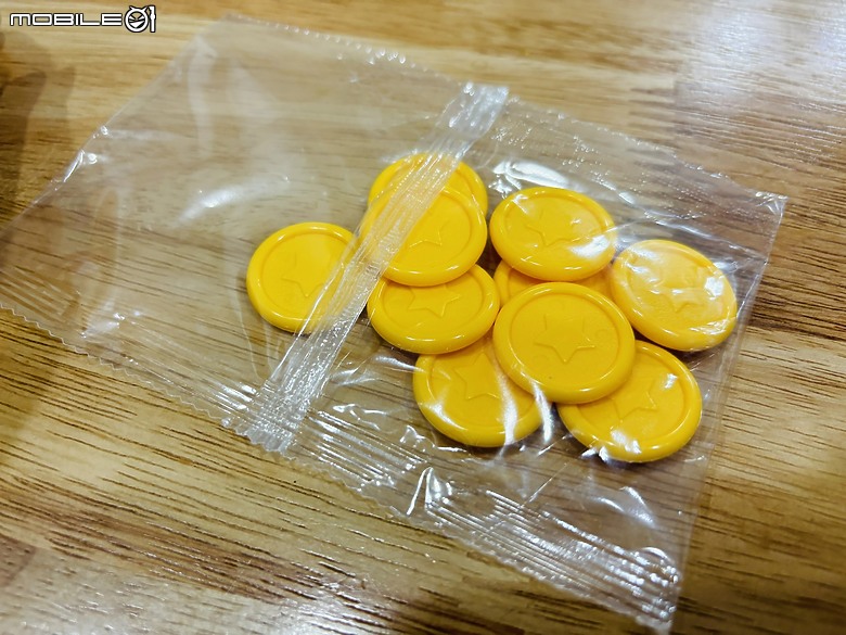 驚喜滿滿!幸運兔拉霸遊戲機開箱 - 全家同樂的歡樂新寵