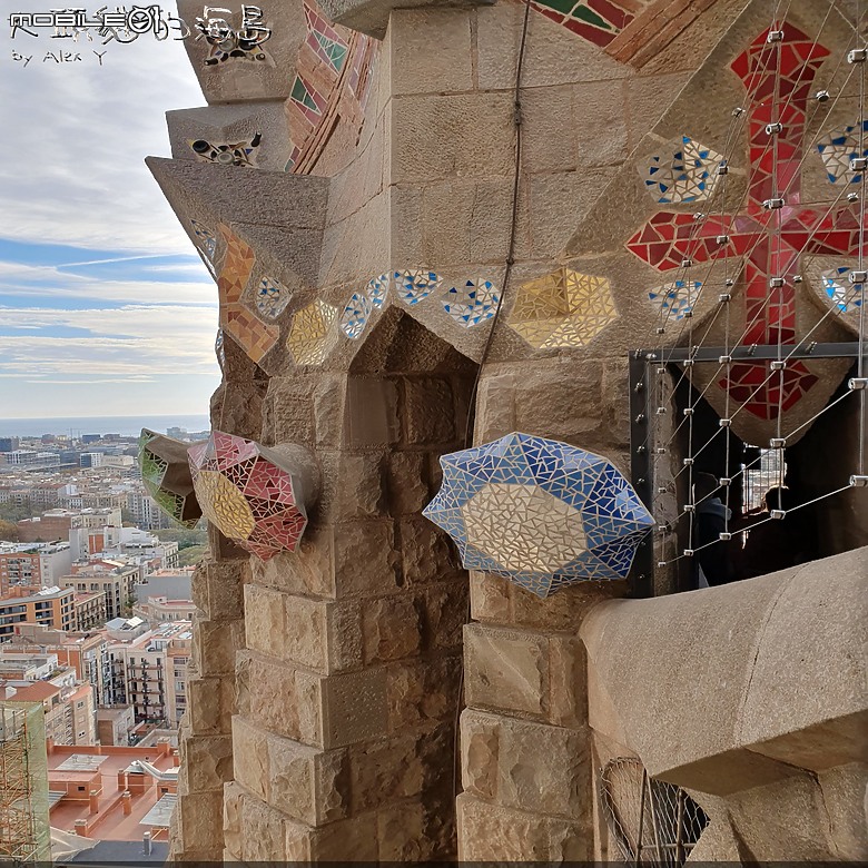 [大頭貓的海島] 巴塞隆納 聖家堂 (Spain: Barcelona's Sagrada Familia)