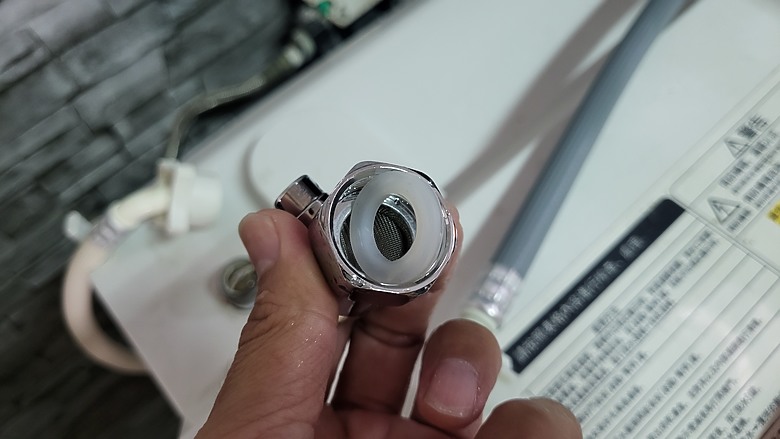 小小一顆讓洗衣機化身氣泡水效果