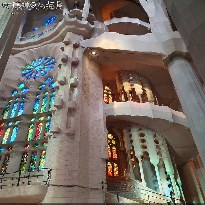 [大頭貓的海島] 巴塞隆納 聖家堂 (Spain: Barcelona's Sagrada Familia)