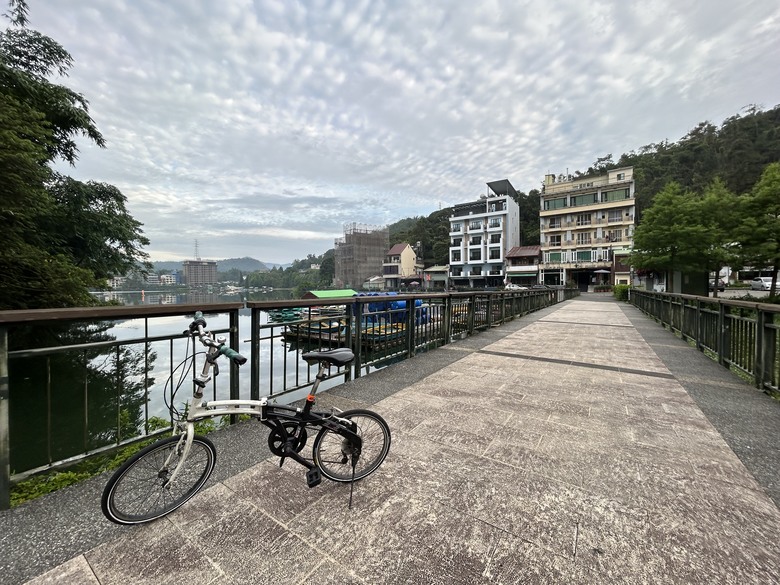 日月潭環潭自行道(下)向山段水上自行車道