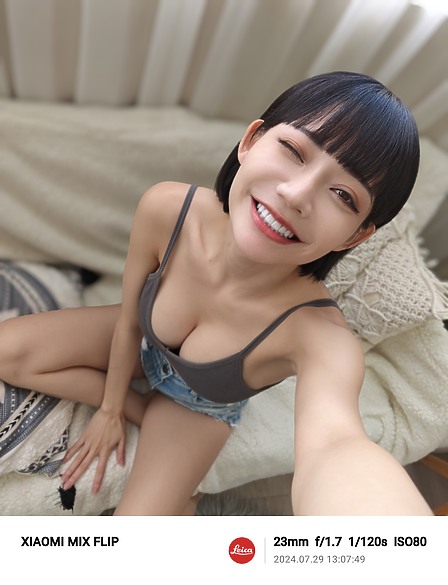 點我看大圖 小米Xiaomi MIX Flip測試|徠卡影像加持、外螢幕有新意!
