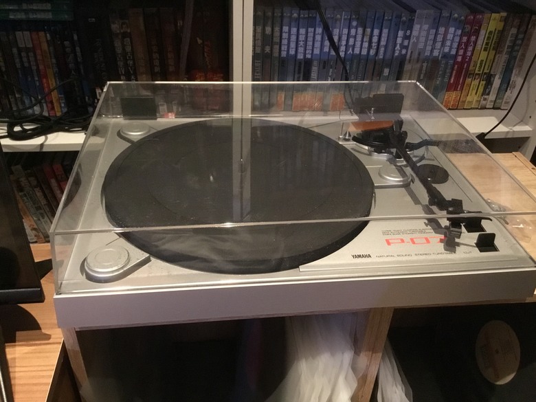 老(古董?)黑膠唱盤 YAMAHA P07簡單開箱