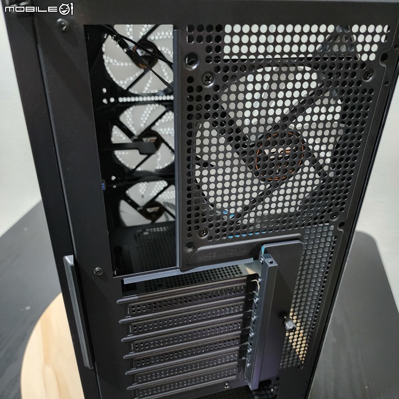 【心得】涼爽又便宜大碗的大飛DN240水冷&DRX70 Mesh機殼