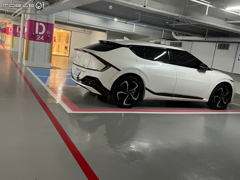 擁有KIA EV6 GT-LINE一年後的慢開箱