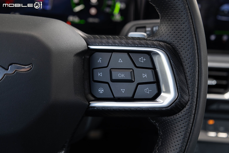 Ford Mustang Ecoboost Premium 大改款試駕｜魅力不減，樂趣滿點！