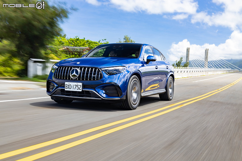 Mercedes-AMG GLC 43 4MATIC Coupe 試駕|當家休旅秀肌肉,內外兼具的運動好手!