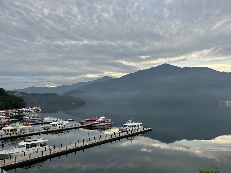 日月潭環潭自行道(下)向山段水上自行車道