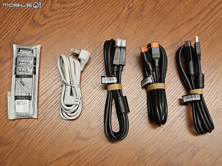 點我看大圖 【Odyssey OLED G8】『娛樂 + 智慧 + 工作 + 生活 + 居家』 通通集於一身❗