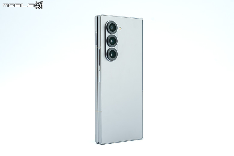三星Galaxy Z Fold6 / Z Flip6揭曉｜AI搭摺疊、生產力超展開！