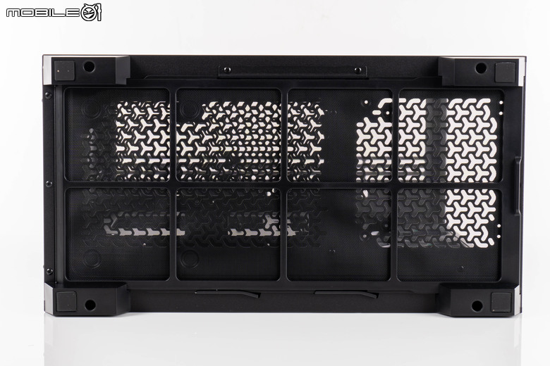 CORSAIR 3500X 開箱實組 支援背插設計以及具備高效散熱潛力的中階機殼選擇
