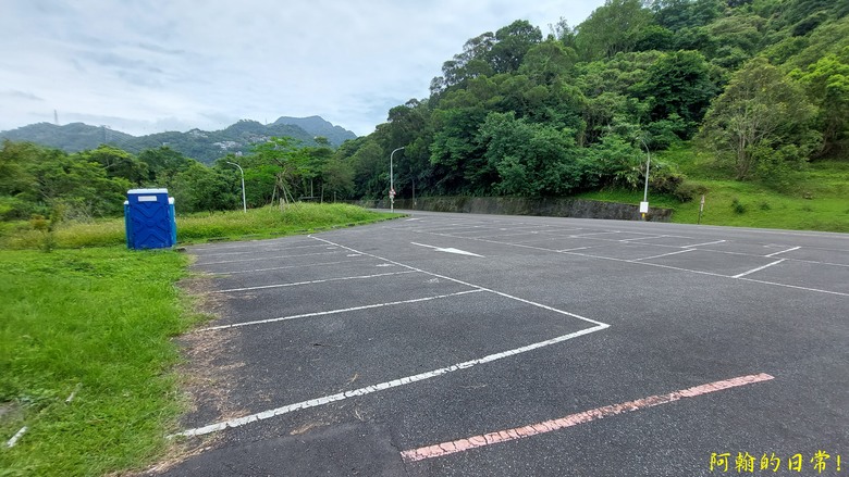 [2024 台北大縱走第七段] 竹柏參道 → 飛龍步道政大後山｜貓空來支霜淇淋｜充滿田園風光的樟樹步道