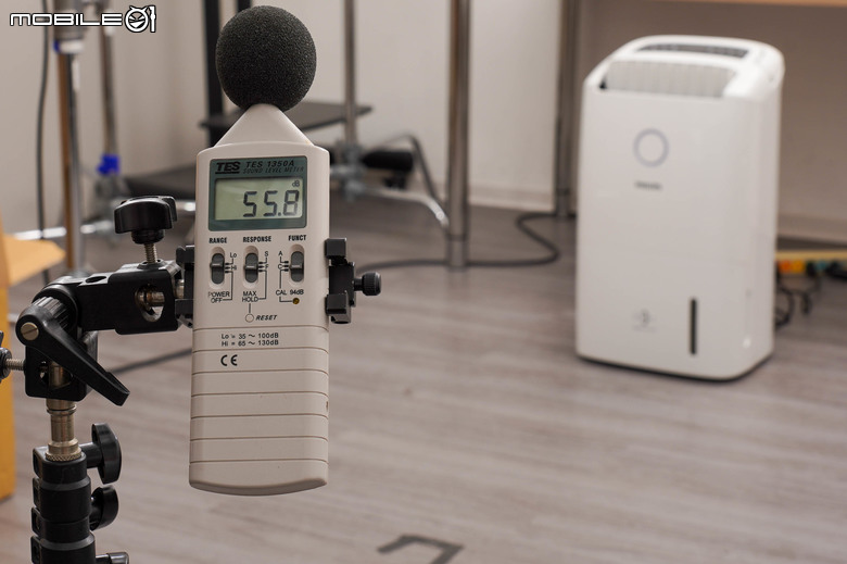 飛利浦二合一抗敏清淨除濕機 DE5206 評測 以高效除濕性能結合省電安靜的新選擇