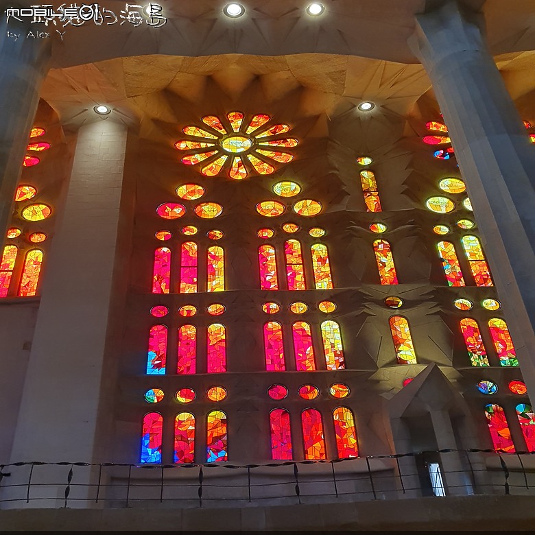 [大頭貓的海島] 巴塞隆納 聖家堂 (Spain: Barcelona's Sagrada Familia)