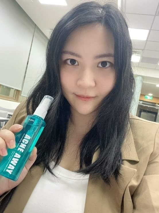 開箱分享 夏天愛用~la glow 淨痘美體噴霧