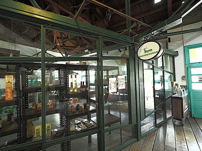 宜蘭文學館、宜蘭設治紀念館、宜蘭人故事館、蘭陽原創館、丟丟噹森林公園、幾米廣場 — 搭火車去宜蘭旅行之 宜蘭城南散步