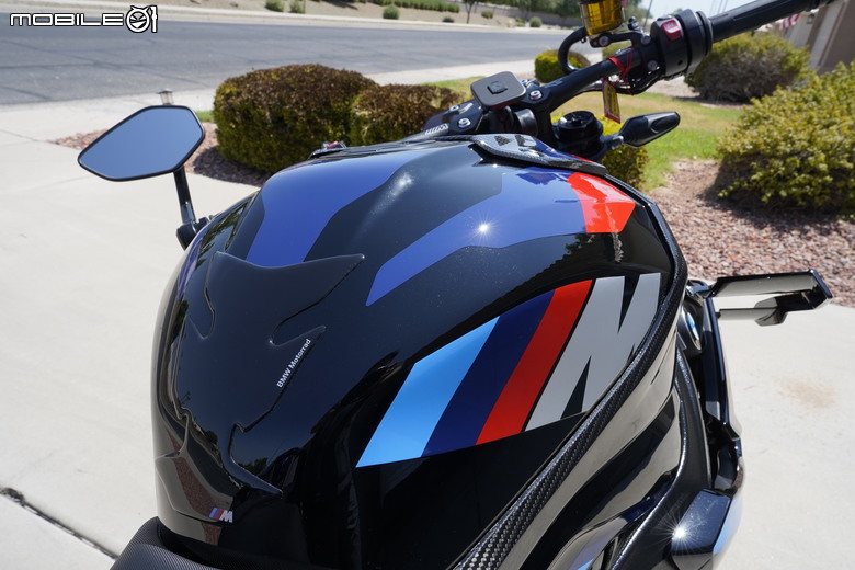 點我看大圖 M1000r 開箱