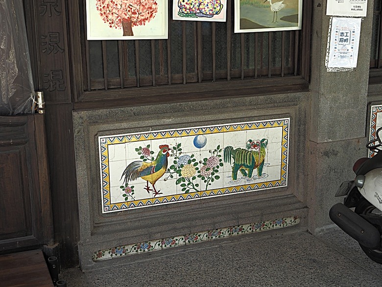 頭城老街(北門福德祠、盧纘祥公館、開蘭媽祖慶元宮、南門福德祠)、李榮春文學館、頭城文創園區，還有美味的車站前阿伯炸蛋蔥油餅 — 搭火車去宜蘭旅行之 頭城散步