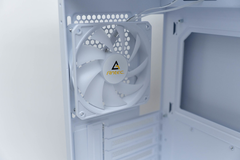 [開箱] 270度環景機殼 安鈦克 ANTEC C3 ARGB