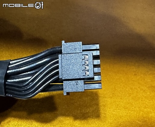 12V-2X6 接頭 FSP 全漢 VITA-850GM 簡單開箱