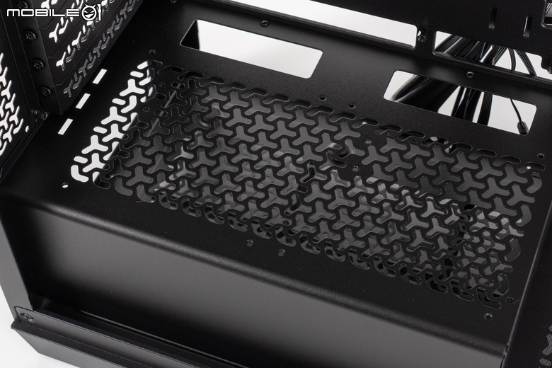 CORSAIR 3500X 開箱實組 支援背插設計以及具備高效散熱潛力的中階機殼選擇