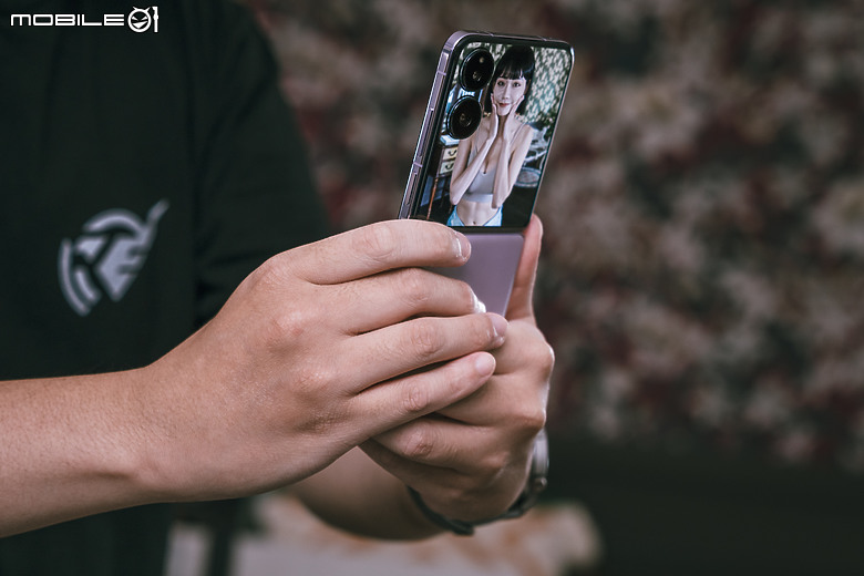 小米Xiaomi MIX Flip測試|徠卡影像加持、外螢幕有新意!