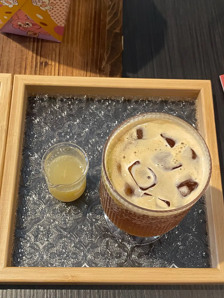 ☕️捷運綠線｜兩家步行7分鐘可以到的咖啡廳 |夏日避難所
