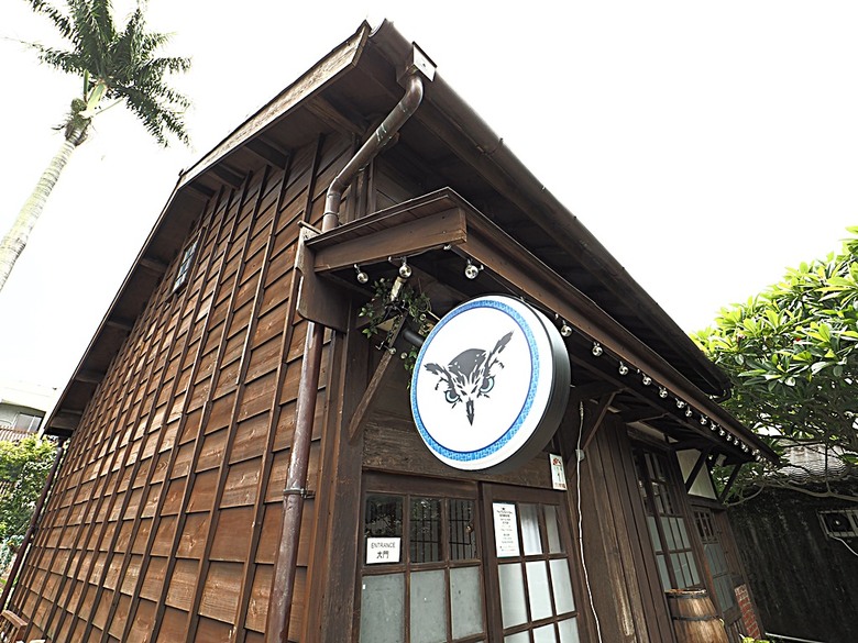 頭城老街(北門福德祠、盧纘祥公館、開蘭媽祖慶元宮、南門福德祠)、李榮春文學館、頭城文創園區,還有美味的車站前阿伯炸蛋蔥油餅 — 搭火車去宜蘭旅行之 頭城散步