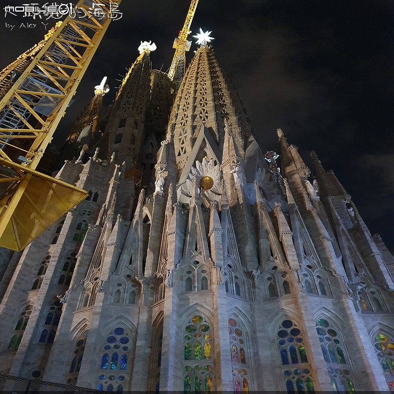 [大頭貓的海島] 巴塞隆納 聖家堂 (Spain: Barcelona's Sagrada Familia)