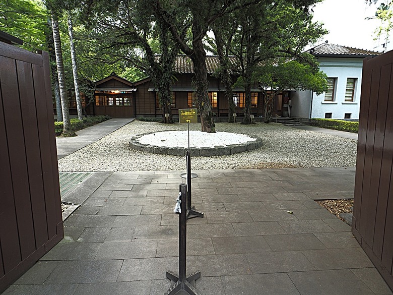 宜蘭文學館、宜蘭設治紀念館、宜蘭人故事館、蘭陽原創館、丟丟噹森林公園、幾米廣場 — 搭火車去宜蘭旅行之 宜蘭城南散步