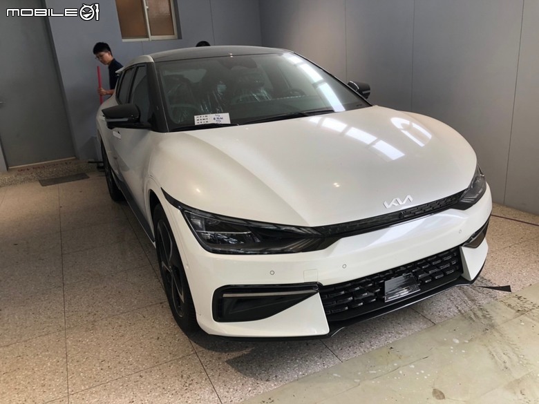 擁有KIA EV6 GT-LINE一年後的慢開箱