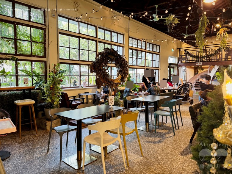 嘉義東區｜廢溫室 GREENHOUSE CAFÉ＿充滿綠意的百年老屋咖啡廳